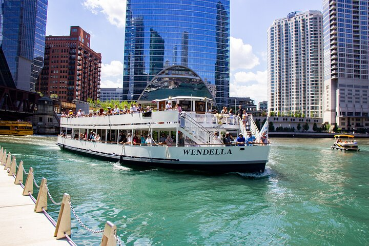 2-Hour Chicago Wine and Cheese Cruise - Photo 1 of 7